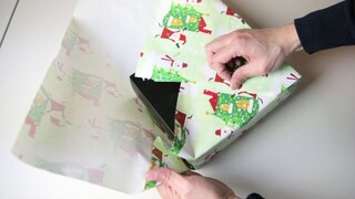 Japan Gift Wrap Hack [No Tape, No Ribbon] | BeatTheBush