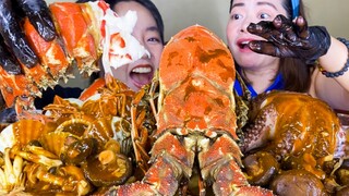 GIANT RED LOBSTER, OCTOPUS, TIGER SHRIMP, SCALLOPS w/Shiitake, Shimeji, Enoki | SEAFOOD BOIL MUKBANG