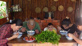 Anh chơi sang quá, dám mua bò mỹ về nấu phở cho em ăn luôn