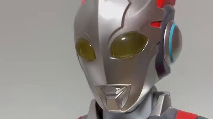 [ตัวต่อเริ่มต้น Ultraman Glittering Mecha] หูฟังตัวน้อย! อุลตร้าแมนผู้เปี่ยมด้วยแสงระยิบระยับ เมคาอุ