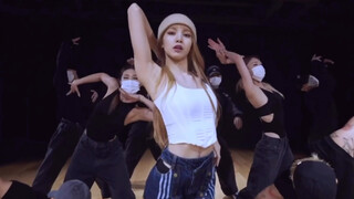 LISA - MONEY Versi Ruang Latihan