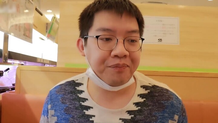 How many figures can a fat guy get by eating 5,000 yuan worth of sushi in Japan?