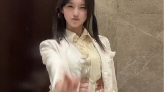 今天 emo 怪可爱的
