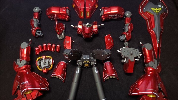 Menambahkan lampu ke Sazabi Gundam, romansa seorang pria, karya pertama Meng Xin yang menambahkan la