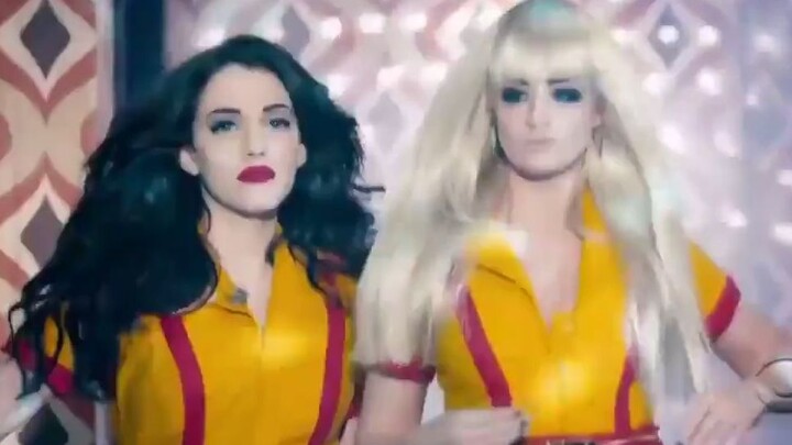 【2 Broke Girls】Keren banget! Iklan Super Bowl 2 Broke Girls!