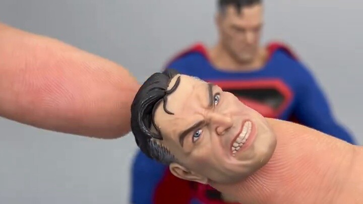 ไม่ใช่คนเดียวที่ใส่แบบนี้แน่นอน 5555 โดนใจ GONG Kingdom Come 1:12 Superman & Shazam Clothes Doll