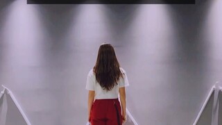 [Basic skills of jazz dance—hip rotation + knee opening] The hip thrusting movement is easy to be ov