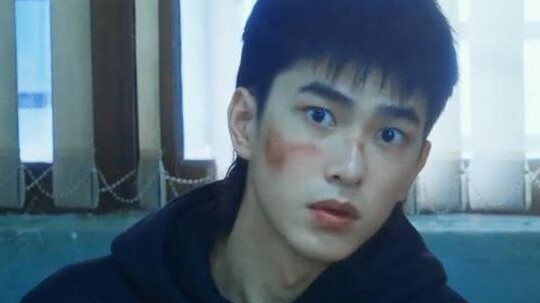 [Zeng Jinghua] กลยุทธ์การแต่งตัวแบบ "Bad Boy" นับชุด 22 ชุดในละครหมา หางหมาป่า + ชุดเอี๊ยมเข้ากันสุด