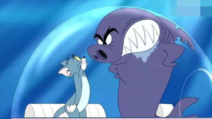 The shark wanted to eat Tom Cat, but when he got in, he realized that this cat was the king.