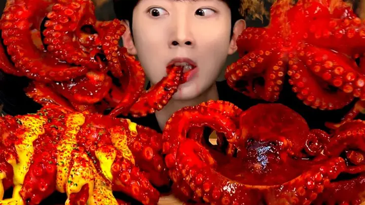 Mukbang - Giant Squid Comes Back!