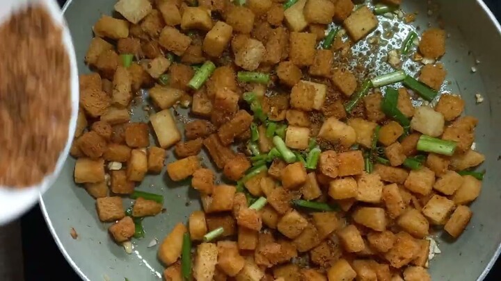 làm món nầy để ăn được lâu rất tiện lợi cho người bận rộn.