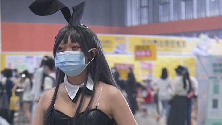 Cosplay Sakurajima Mai Gadis Kelinci Senior Firefly Comic Con ke-24