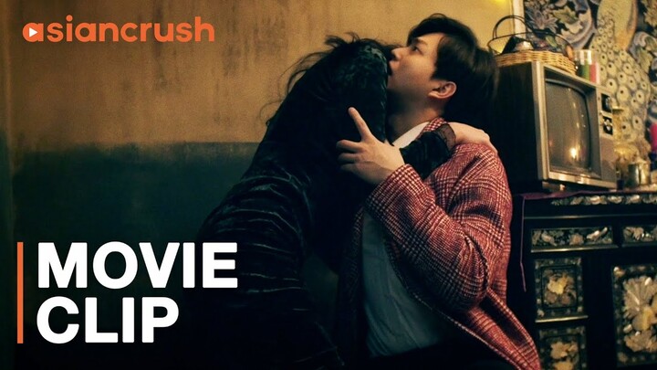 Song Kang thirsts for a vampire girl, but she's *thirsty* too... | Korean Movie | Beautiful Vampire