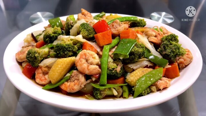 EASY AND QUICK SHRIMP AND VEGETABLE STIR FRY | SIMPLE YET SO FLAVORFUL