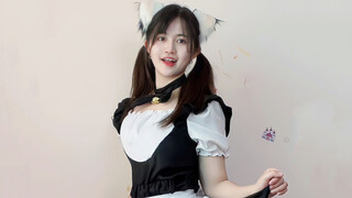 第 一 次 穿 女 仆 装！！！