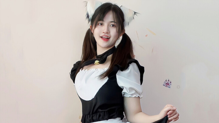 第 一 次 穿 女 仆 装！！！