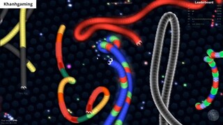 Slither.io 1 Tiny Hacker Snake vs Troll Giant Snakes Epic Slitherio Gameplay 5