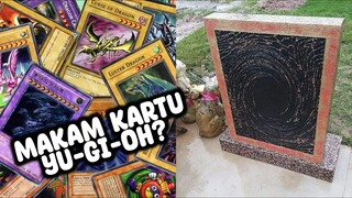 Makam ini berbentuk kartu Yu-Gi-Oh?