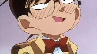 Heiji gave Conan an alcohol and got drunk