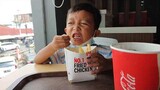 Wong Kampung Makan Ayam Di KFC| Langsung Habis