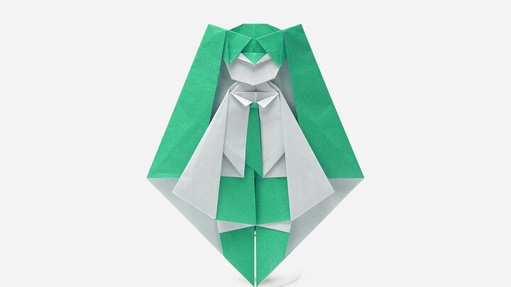 It's already 2024, is there still anyone who doesn't know how to fold Hatsune Miku?