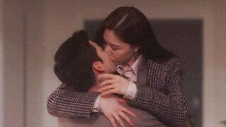 [Sixth Sense Kiss E09] Heart-wrenching sofa kiss* Sitting on the thigh and hugging and kissing* From