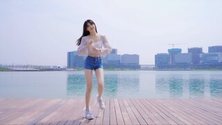 Gadis manis musim panas♡ Peluk aku dan musim panas dalam pelukanmu