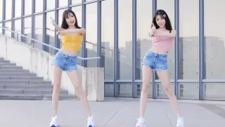 [DANCE]Twins dancing to Korean music|Thumbs Up|Momoland