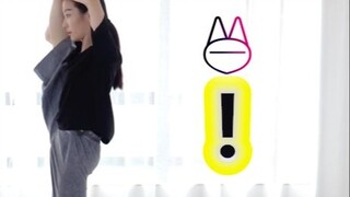 How to quickly learn to hold the front legs? Hold while standing? Hold while lying down? [Mona]