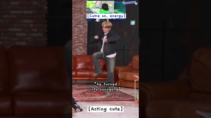 when dino got hit by dagger, he suddenly singing and dancing to 'Super' 🕺😂🤣 #GOING_SVT