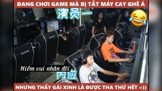 Thấy gái xinh là cái hì cũng tha thứ hết 😆