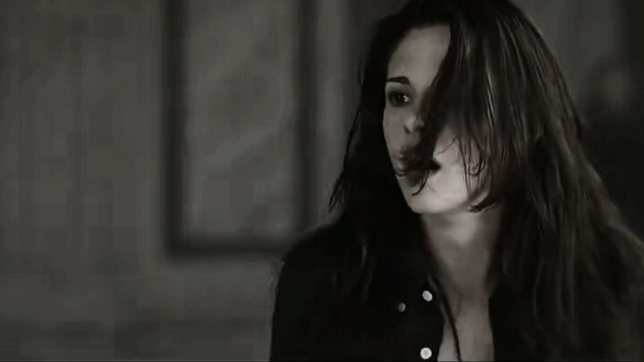 Twilight | "The way he looks at you, it's as if he's willing to go through fire and water for you at