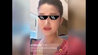 Đang Live Mà Xung Quanh Quá Ồn | Cre: Nhi Trương