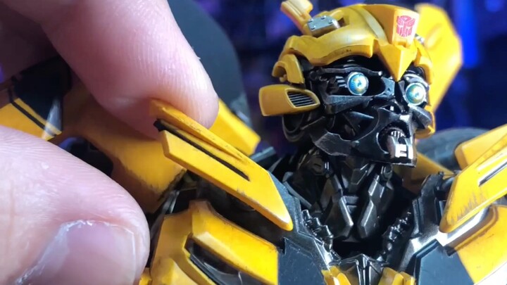 tigazero DLX Transformers 5 Bumblebee