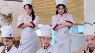 ตอนนี้เธอได้เป็นแม่ครัวคนที่ห้าแล้วจริงๆ! 【ITZY】ท้าเต้นเค้ก!