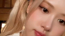 210808  roses_are_rosie