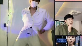 开播福利，  我的妈呀，刀锋眼睛都直了！小鲨鱼和刀锋意志主播擦边舞蹈pk