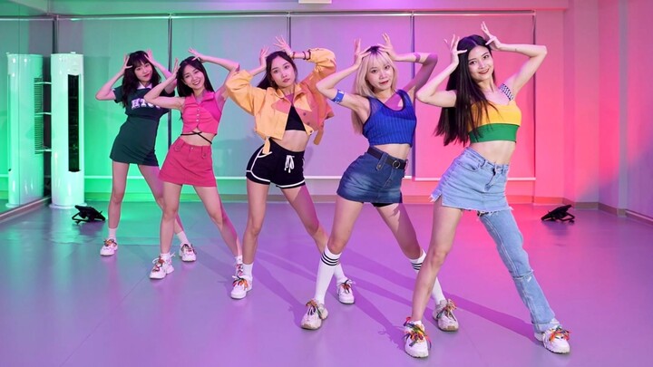 Hot-blooded princesses! ITZY "Sneakers" full song with powerful dance