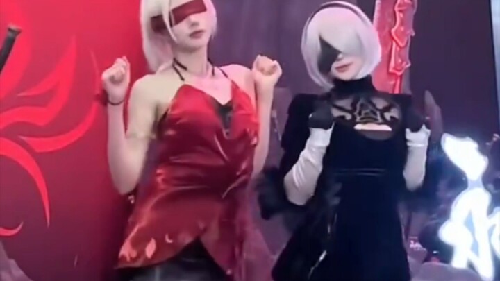 Collab duo cosplay