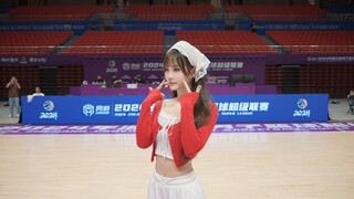 原来不是小红帽哎！CBA忙完开始浙超啦！你们会来现场吗？#蕞红啦啦队