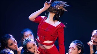 Meng Meiqi's masked dance king solo straight shot, her control is worthy of the title of dance king!