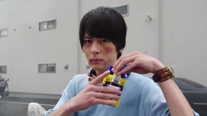 [Kamen Rider Build] Perubahan wujud Kamen Rider yang pintar dan hebat