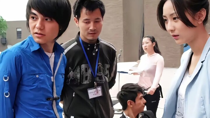 已模糊的镜头拉不回那从前