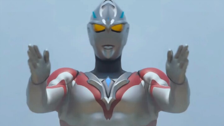 Ultraman Ace op แต่เป็นภาพสะท้อนในกระจก