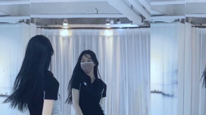 Một phần nữa của "em bé" HyunA đây~