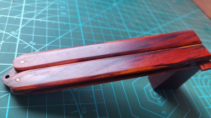 【DIY】Make a balisong with 1 RMB
