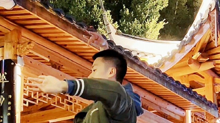 Saya lupa nama asli Qingshan Yuandai, tapi itu bukan saya…