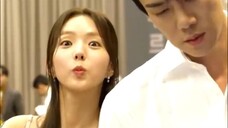The handsome dad and the cute mom have a hard time suppressing their smiles. I, a little fan of the