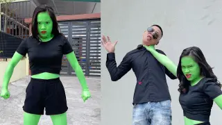 She-Hulk Stop Bad Guy - GreenHulk vs