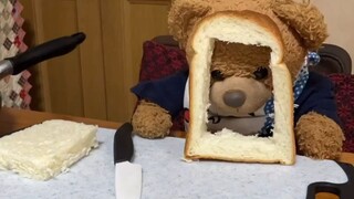 【小熊kuma】熊熊我呀 做夹心面包给你吃哦